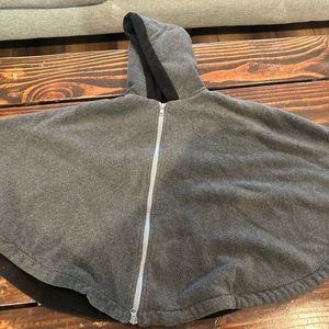Excellent condition!! Car seat poncho